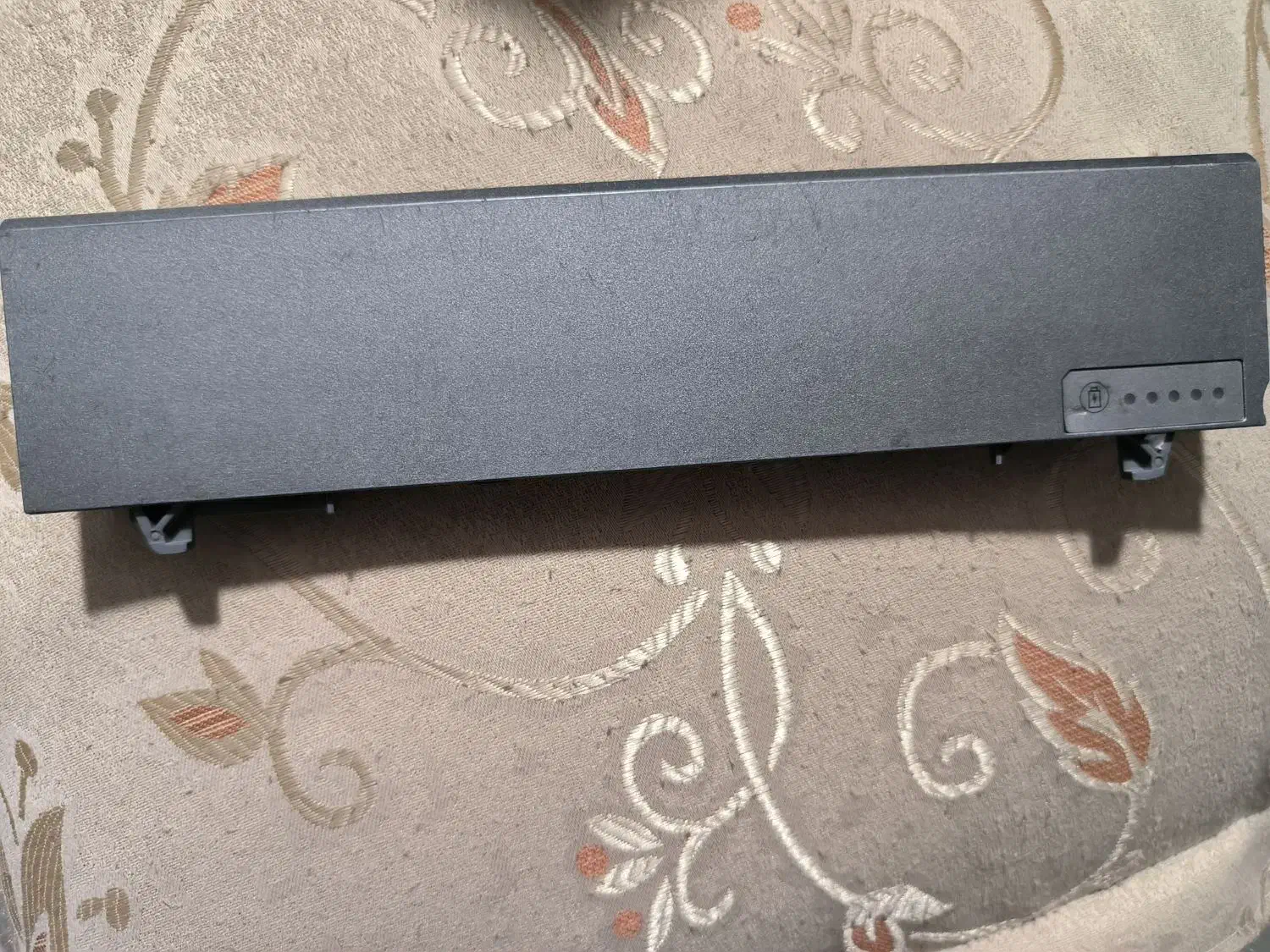 باتری لپ تاپ دل 6 سلولی|قطعات و لوازم جانبی رایانه|تهران, جمال‌زاده|دیوار