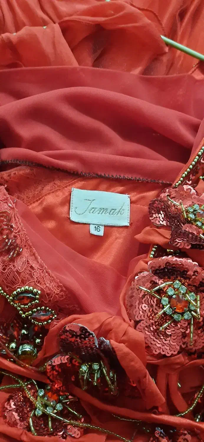 لباس مجلسی|لباس|منجیل, |دیوار