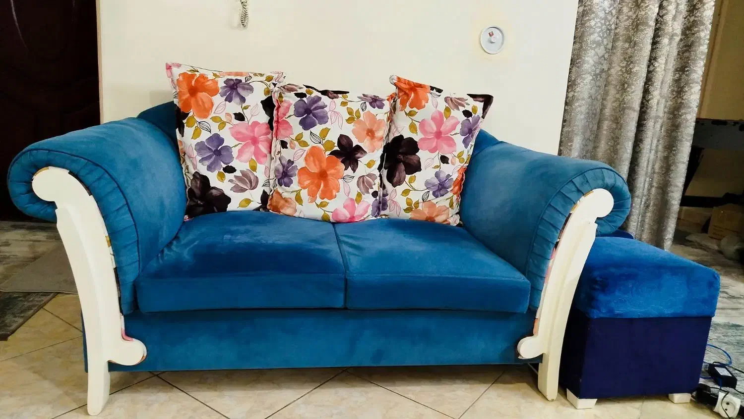 مبل ۷نفره رنگ آبی|مبلمان خانگی و میز عسلی|تهران, جلیلی|دیوار