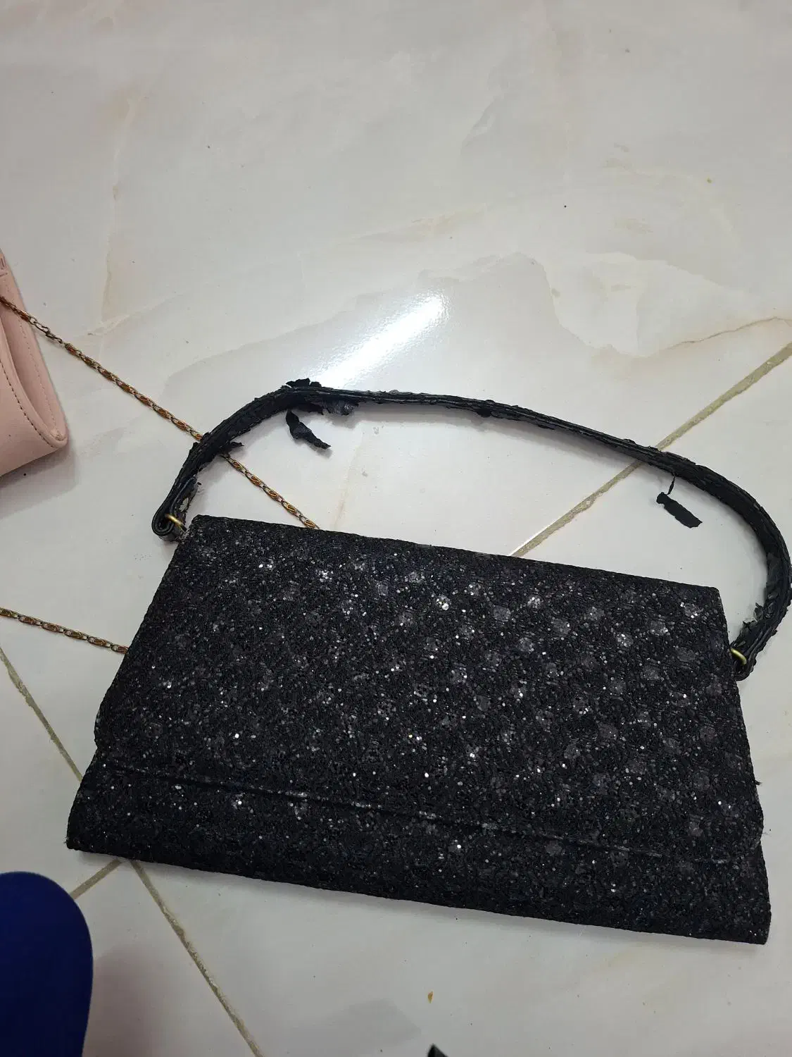 کیف و کفش|کیف، کفش، کمربند|اصفهان, رهنان|دیوار