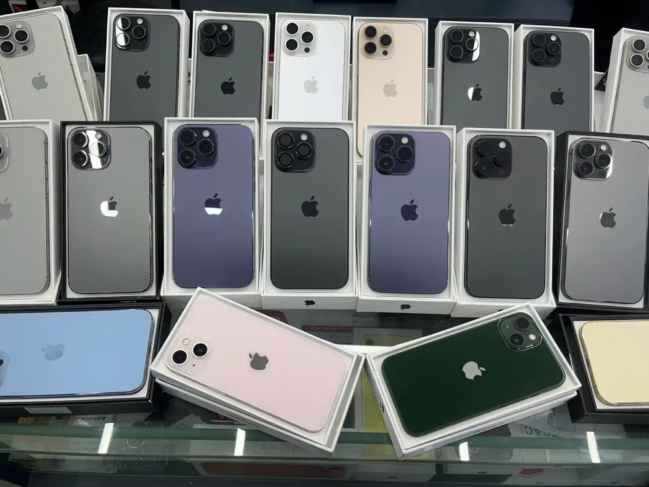 خریدوفروش آیفون بصورت اقساط باچک و سفته کارمزد ۳.۹|موبایل|کرج, جهان‌شهر|دیوار