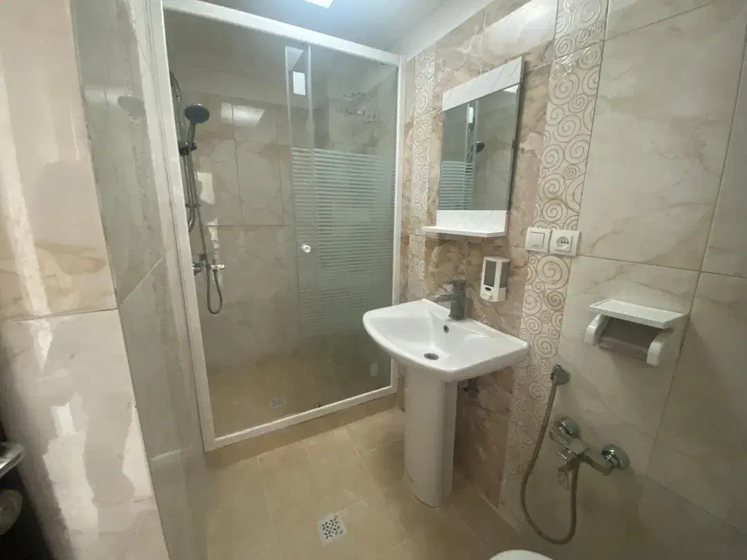 ۱۲۰ متر ۳ خواب مترو شریعتی