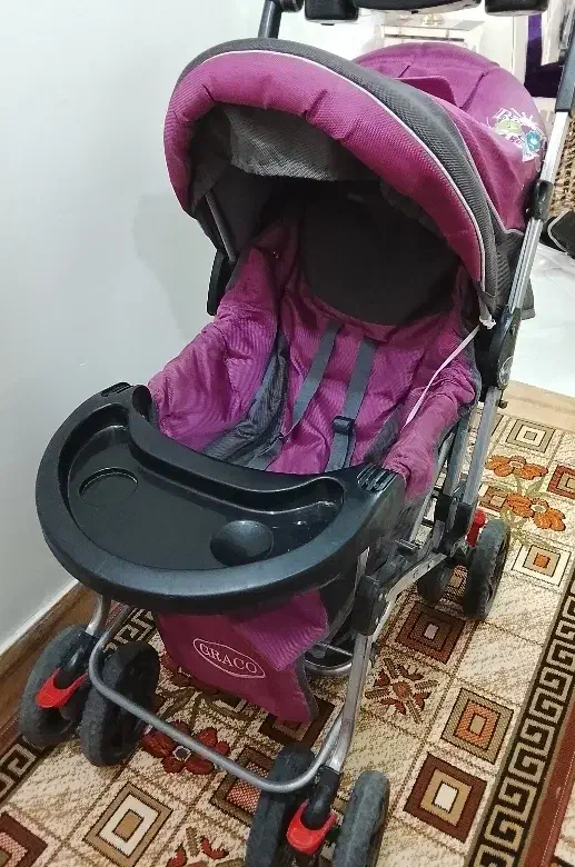 کالسکه بچه سالم و بدون ایراد|کالسکه و لوازم جانبی|بروجرد, |دیوار