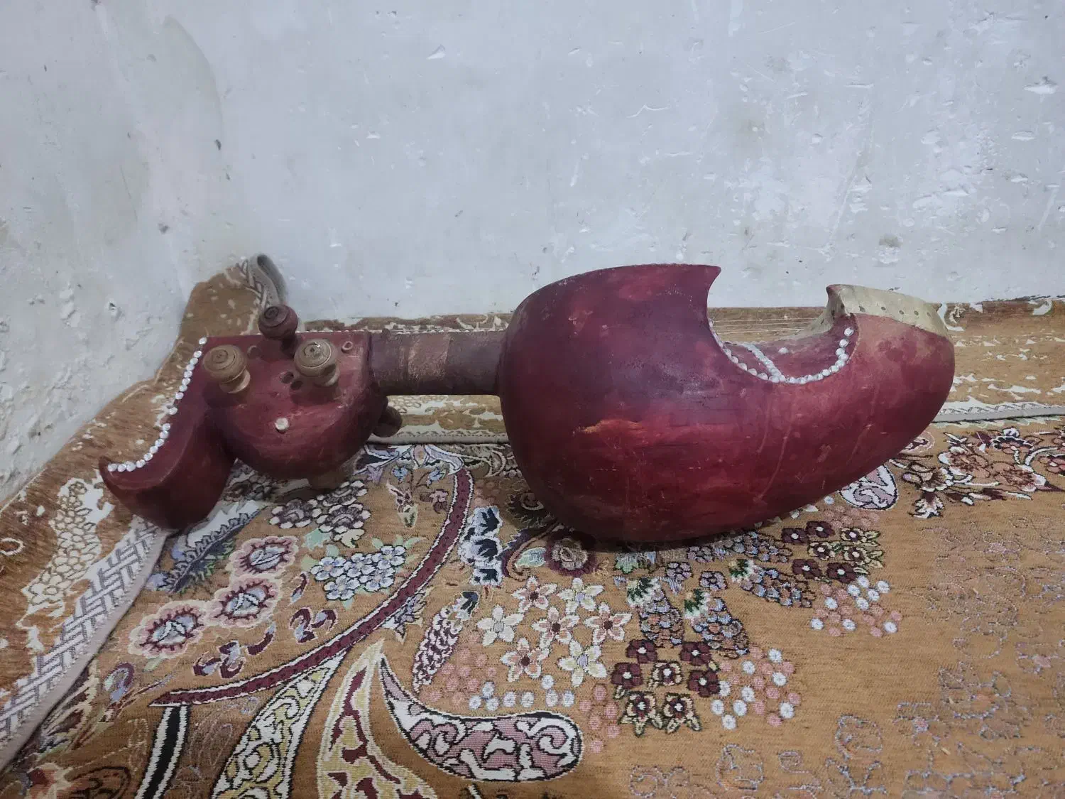 قیچک سروز بلوچی|سازهای سنتی|زاهدان, |دیوار