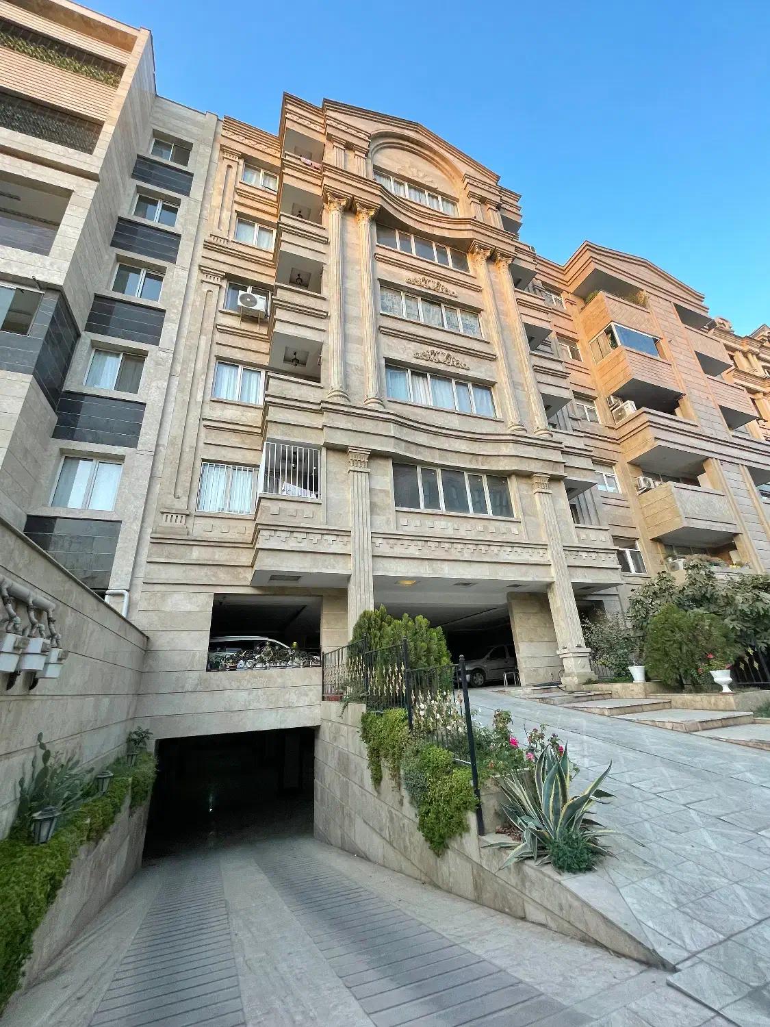 پیش فروش اپارتمان / اقساط بلند مدت|پیش‌فروش املاک|کرج, گلشهر|دیوار