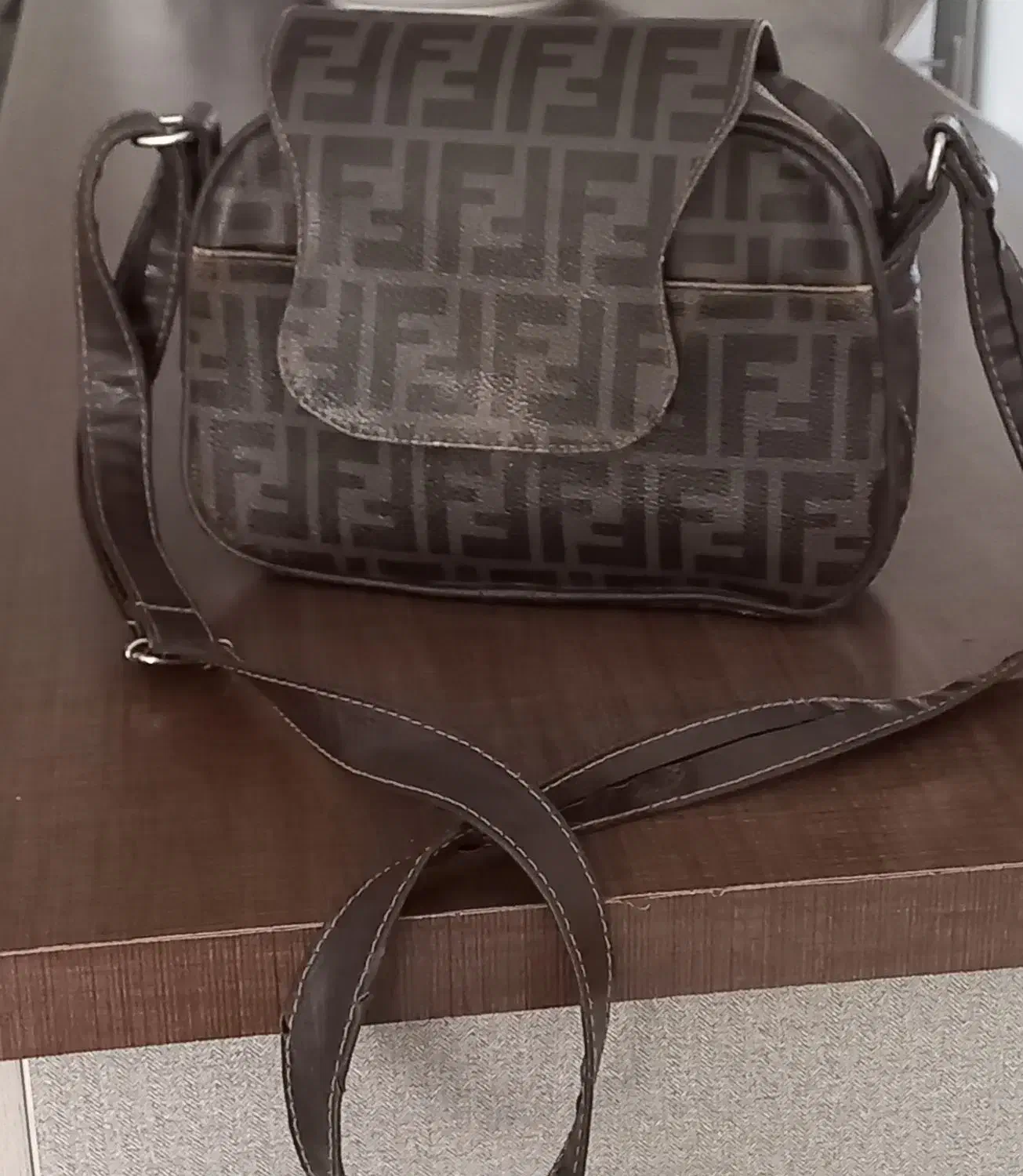 کیف دوشی زنانه طرح فندی|کیف، کفش، کمربند|محمدشهر, محمدشهر|دیوار