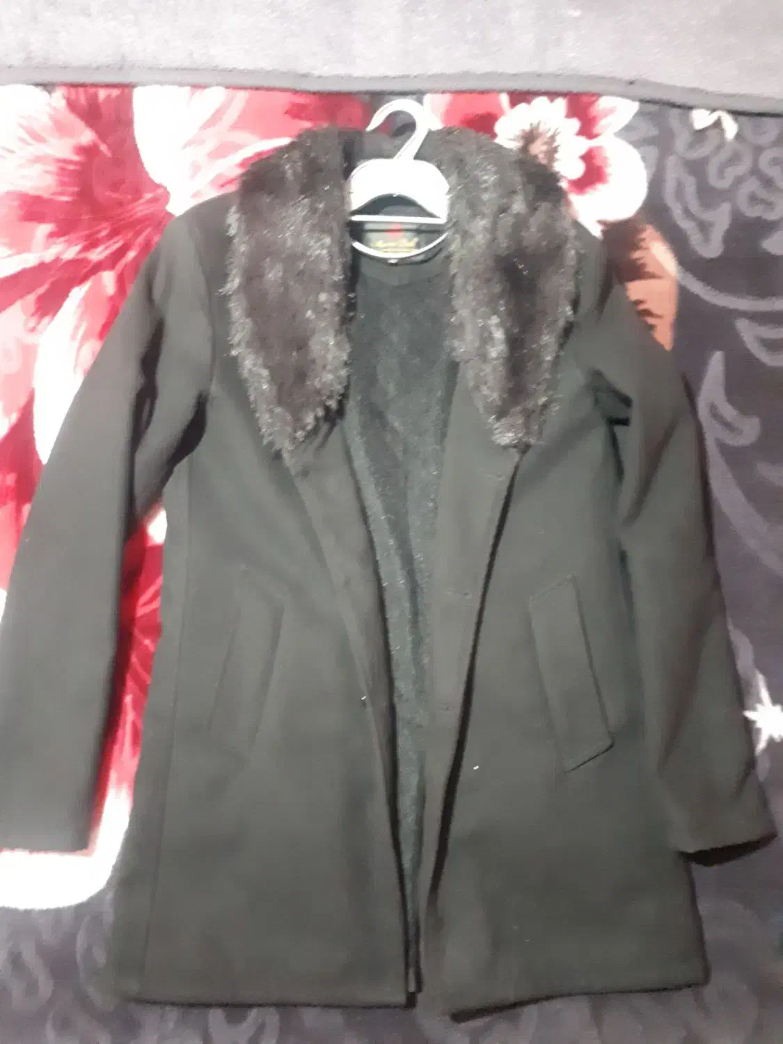 پالتو یقه خز مشکی نو|لباس|مرودشت, گندم|دیوار