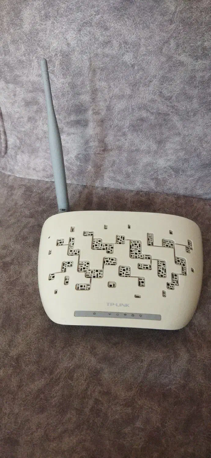 مودم مدل تی پی لینک رنگ زرد بشرط سالم بودن|مودم و تجهیزات شبکه|شهرکرد, |دیوار