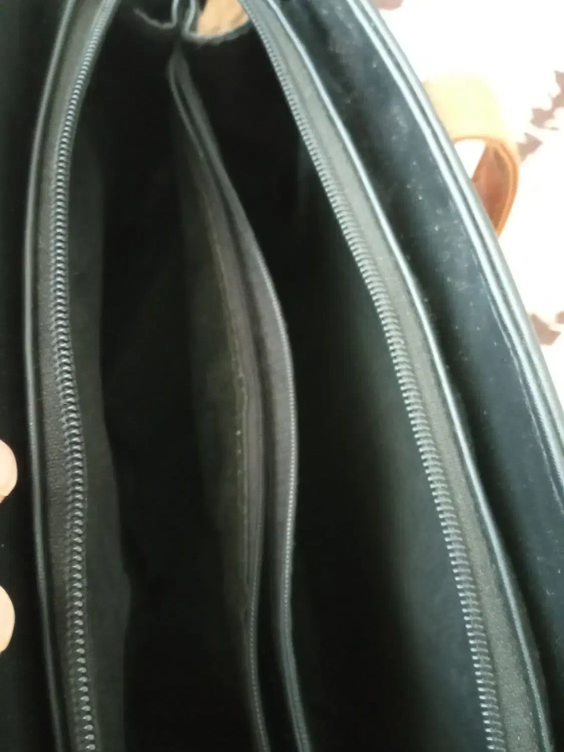 دو عدد کیف رو دوشی مجلسی|کیف، کفش، کمربند|اصفهان, بهارستان|دیوار