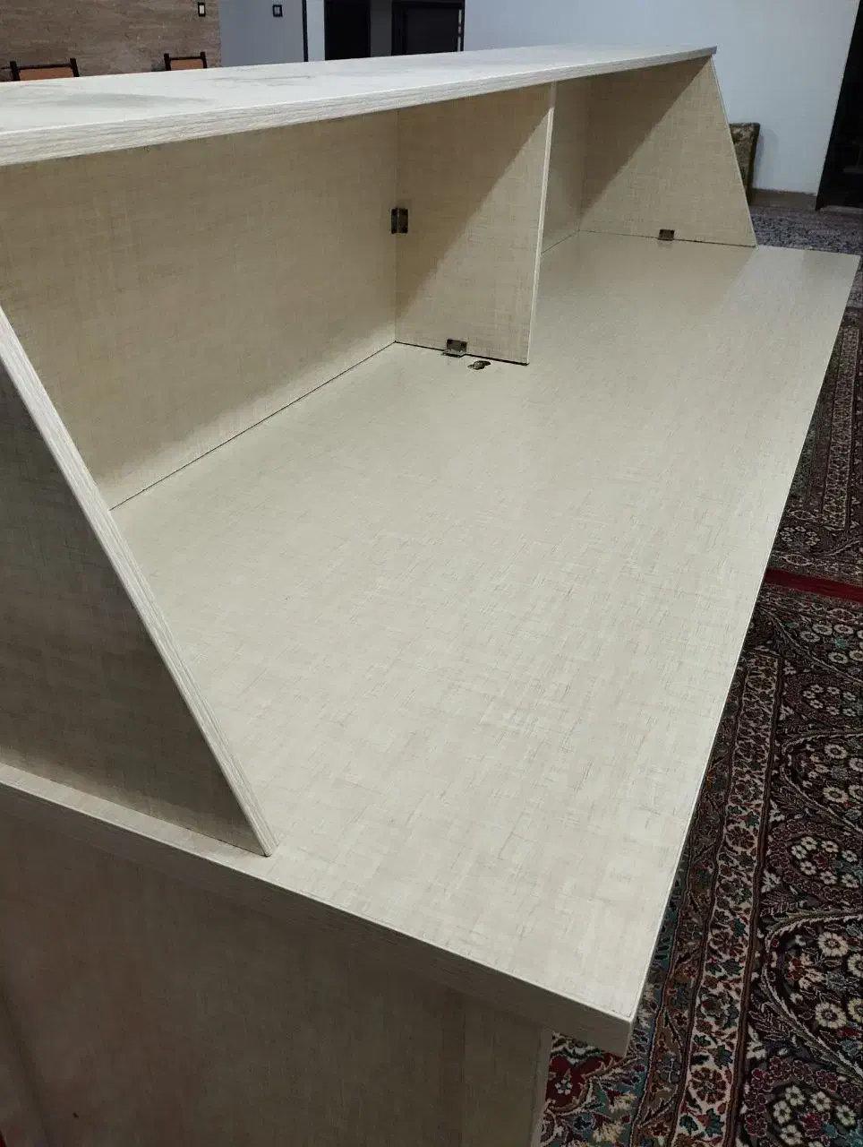 میز کار|دفتر کار|یزد, |دیوار