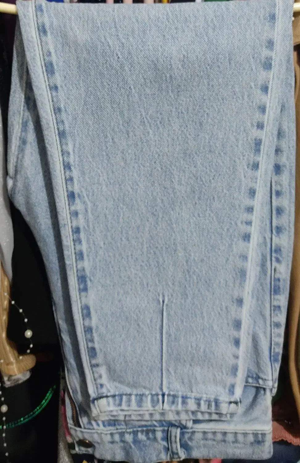 لباس|لباس|بروجرد, |دیوار