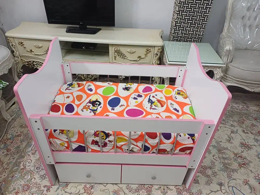 تخت وتشک بچه|تخت و سرویس خواب|اسلامشهر, شهرک انبیا|دیوار