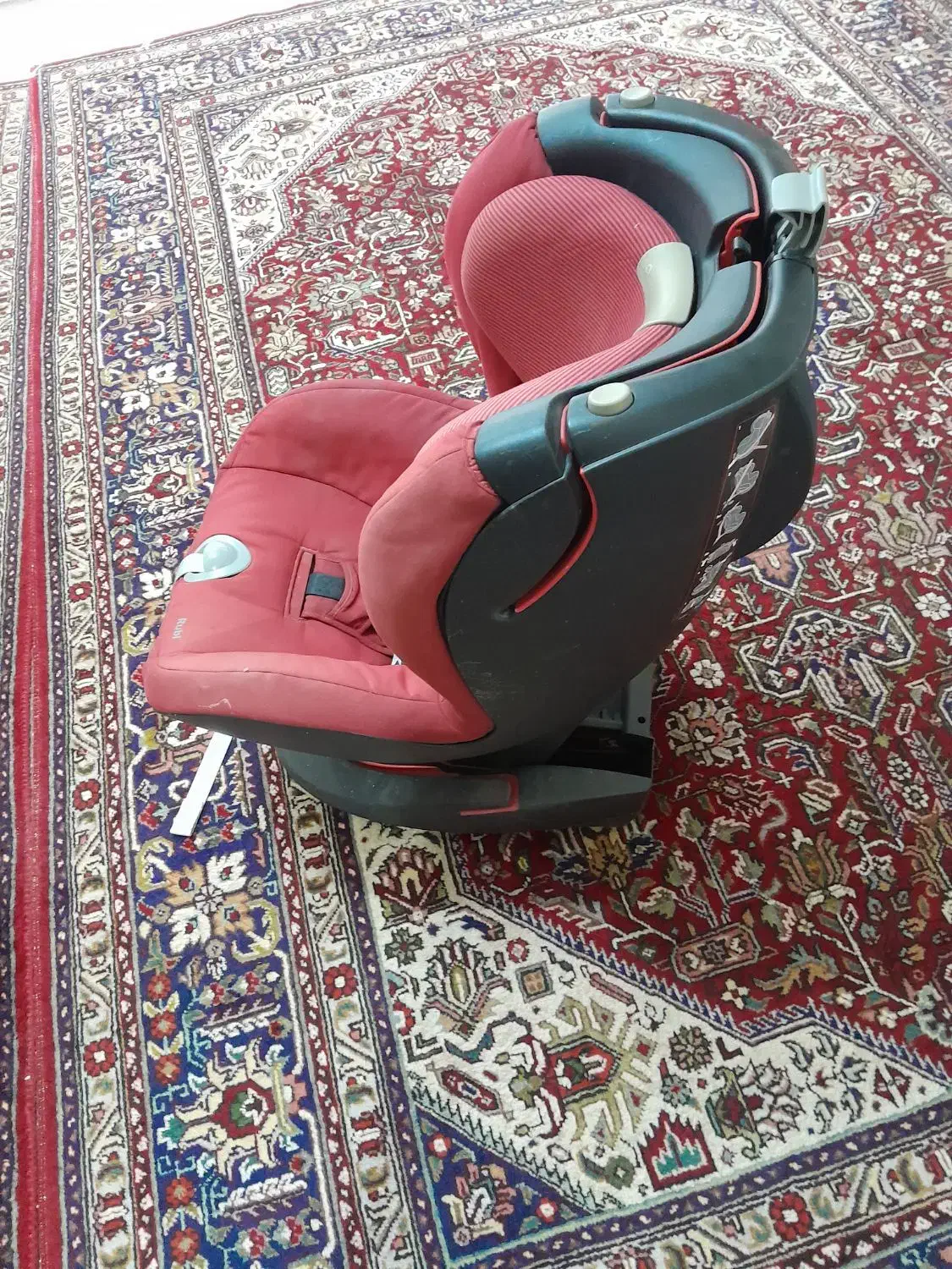 اسباب واثاث کودک|تخت و صندلی بچه|ارومیه, |دیوار