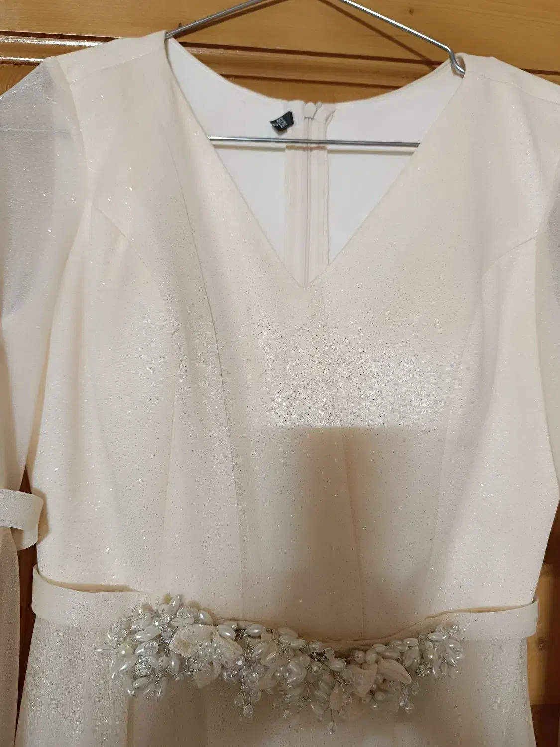 پیراهن|لباس|گرمسار, |دیوار