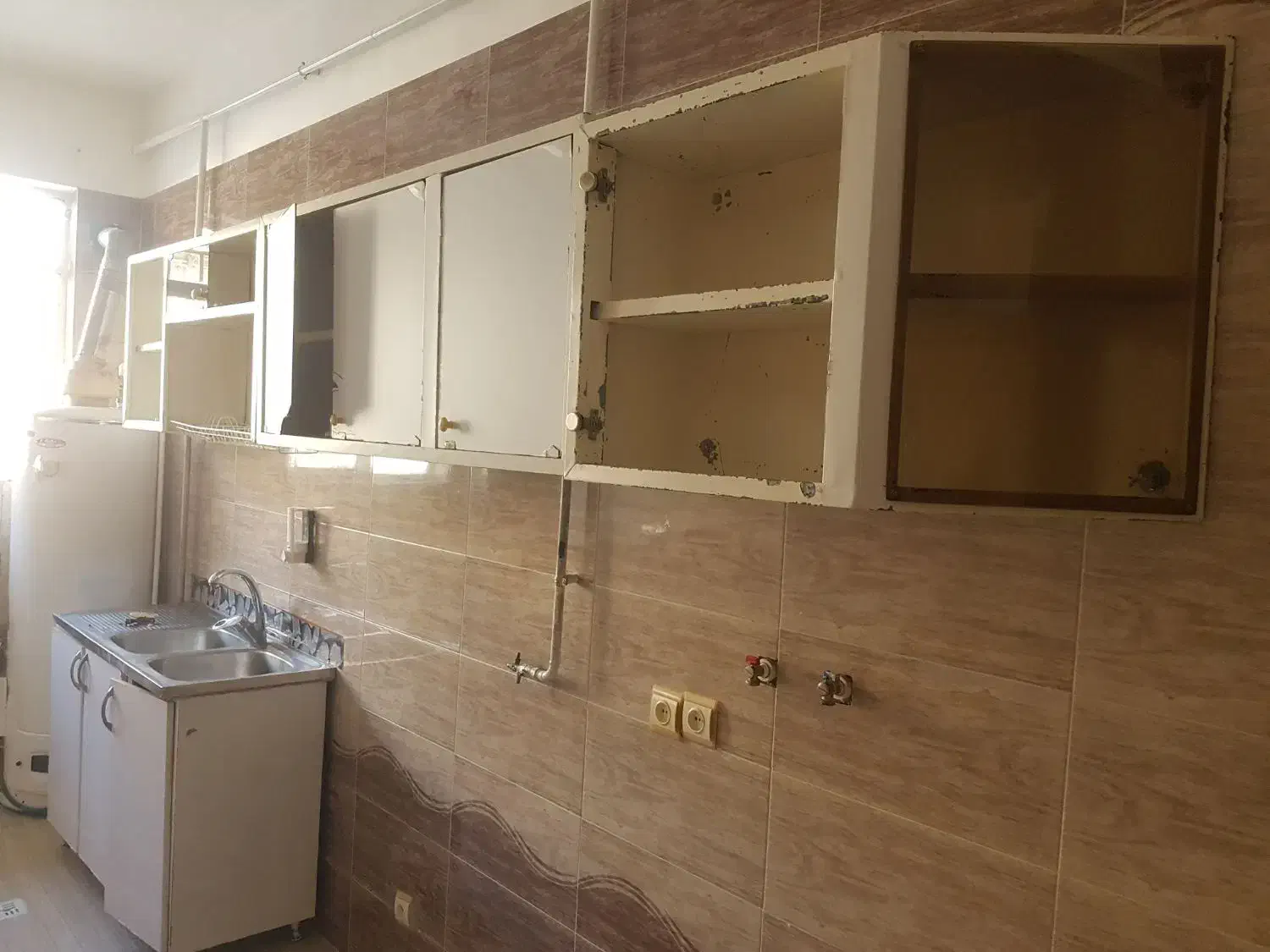 کابینت هوایی|مصالح و تجهیزات ساختمان|بانه, |دیوار