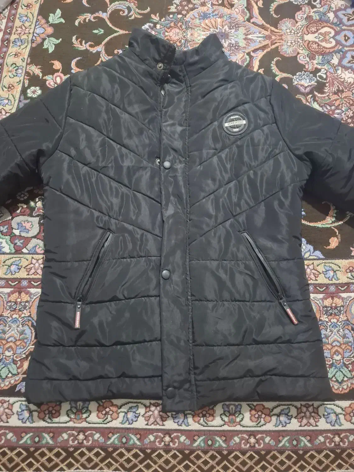 کاپشن|لباس|قیدار, |دیوار