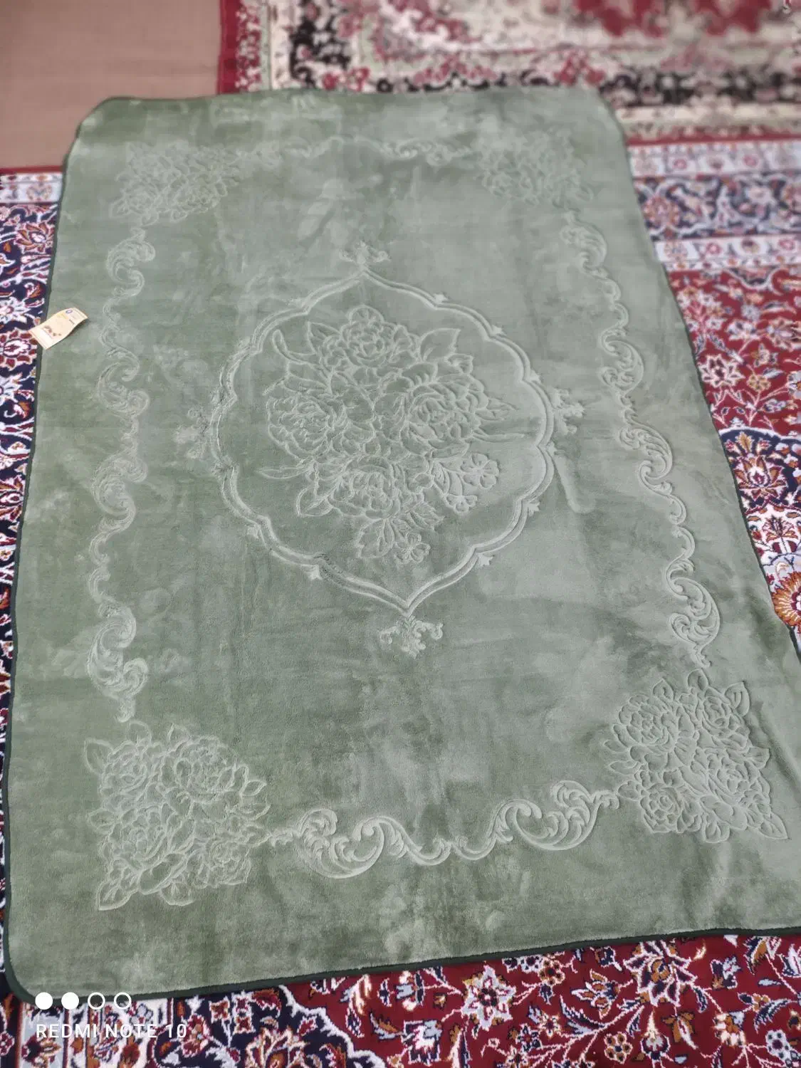 پتو تک نفره (گلبافت)نونو،۲عدد|رختخواب، بالش، پتو|همدان, |دیوار