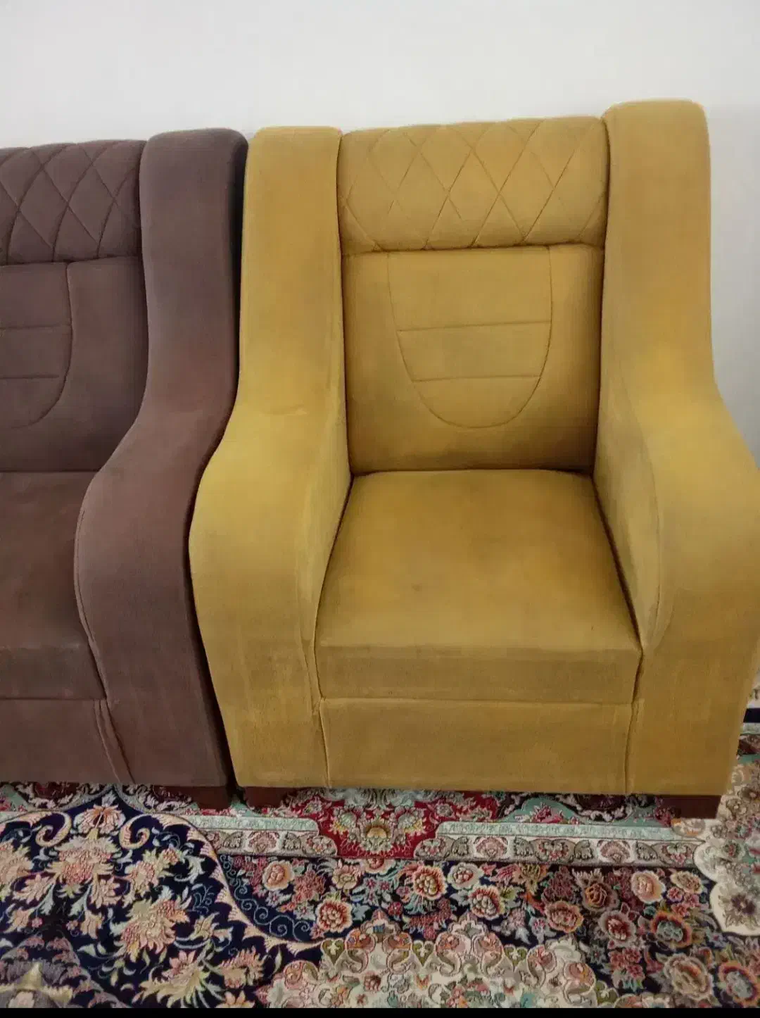 مبل نیم ست|مبلمان خانگی و میز عسلی|تربت‌حیدریه, دیزقند|دیوار