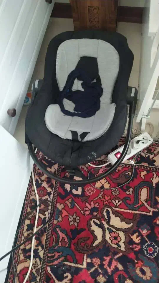 گهواره|تخت و صندلی بچه|شهریار, شهرک وائین|دیوار