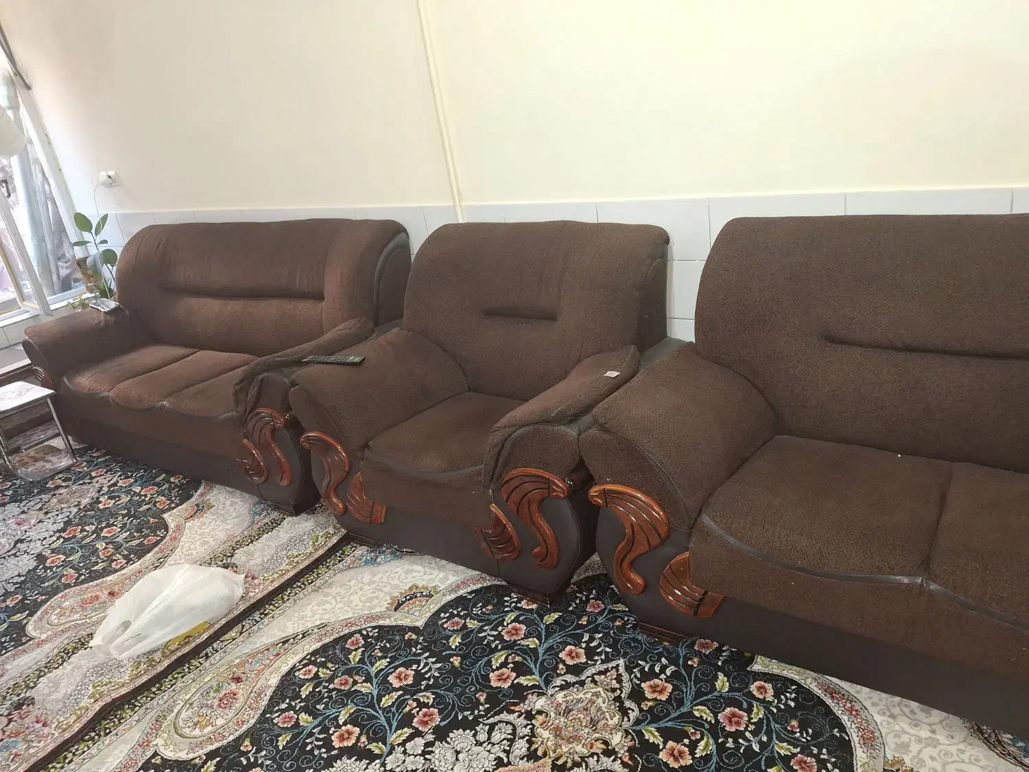 مبل هفت نفره|مبلمان خانگی و میز عسلی|بروجن, |دیوار