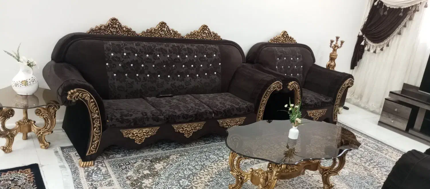 مبل ۷ نفره وجلومبلی|مبلمان خانگی و میز عسلی|کرج, شهرک سهرابیه|دیوار