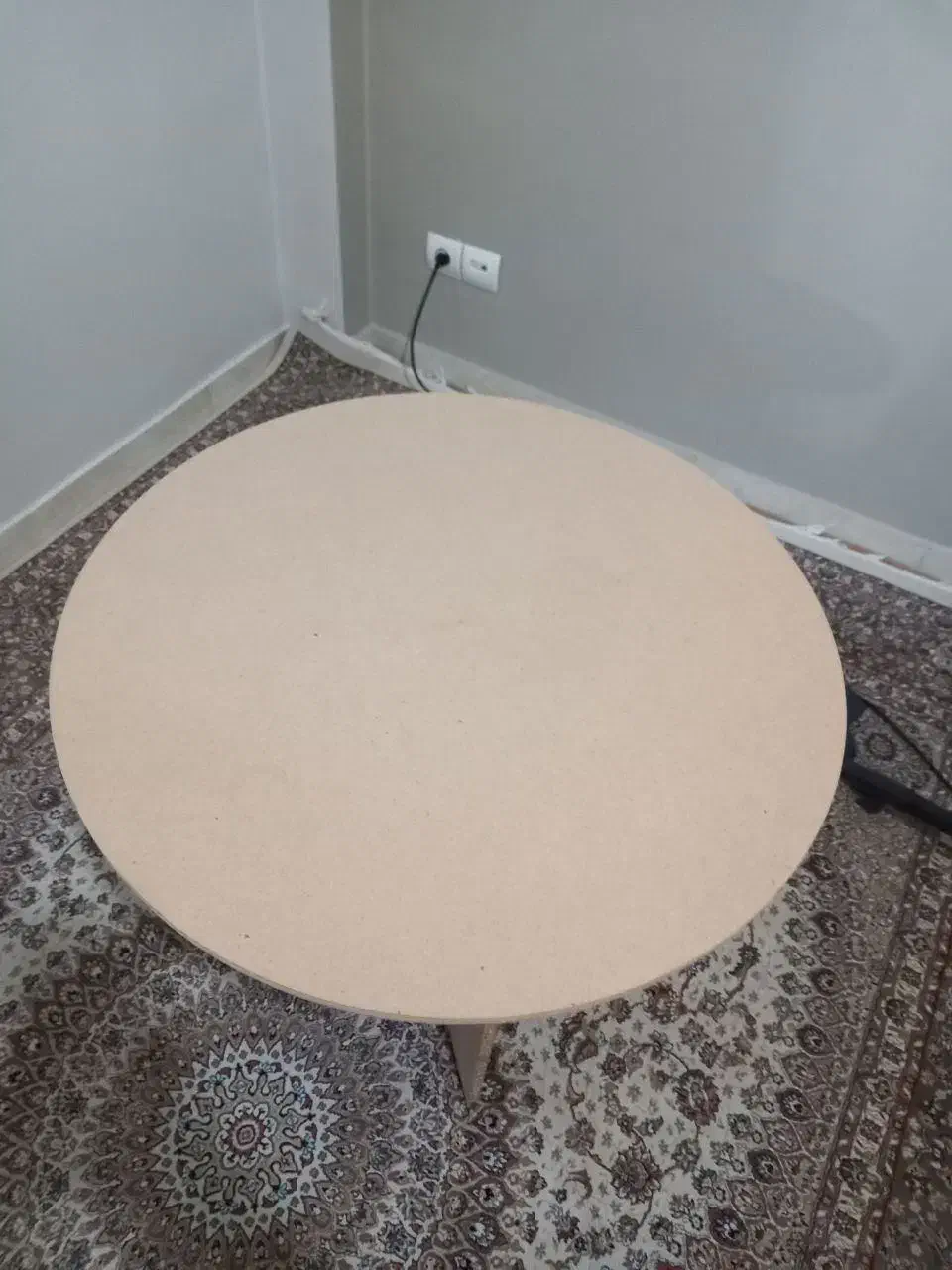 میز|میز و صندلی غذاخوری|تهران, خاک سفید|دیوار