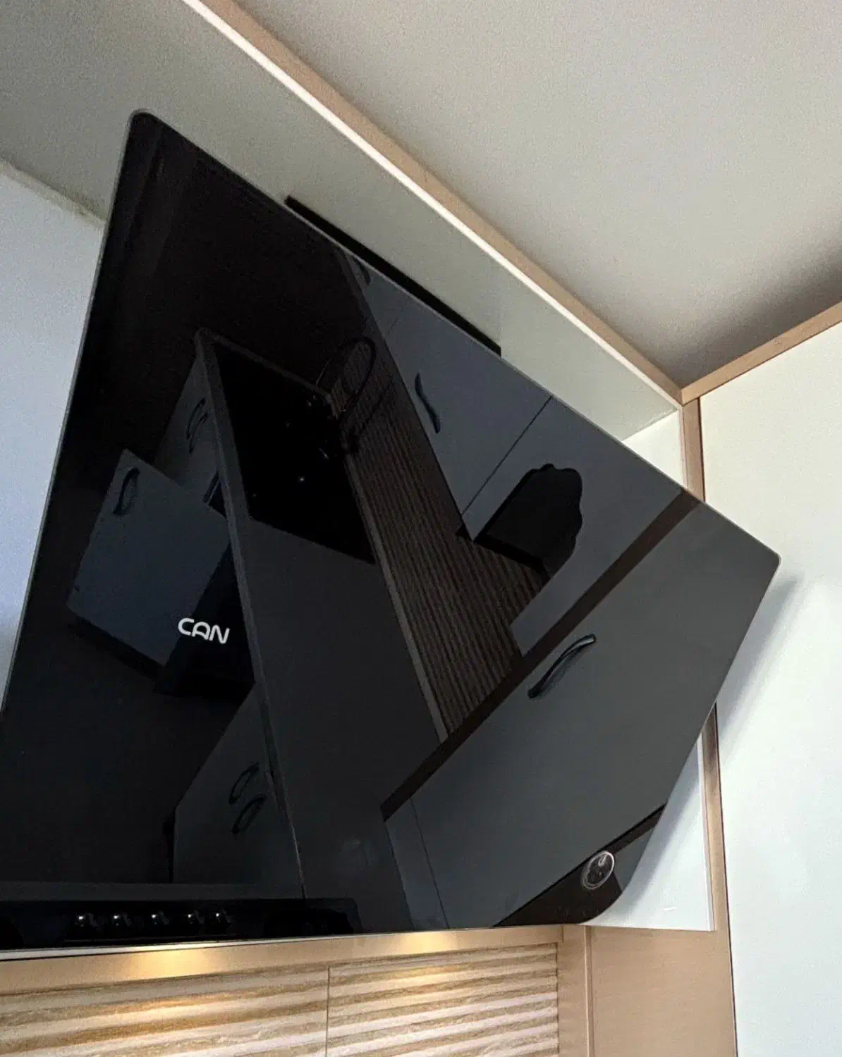 هود کن|هود|رباطکریم, رباطکریم|دیوار