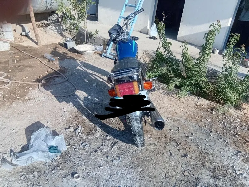هندا ۱۲۵ مدل ۸۲|موتورسیکلت|اصفهان, شهرک کوثر|دیوار