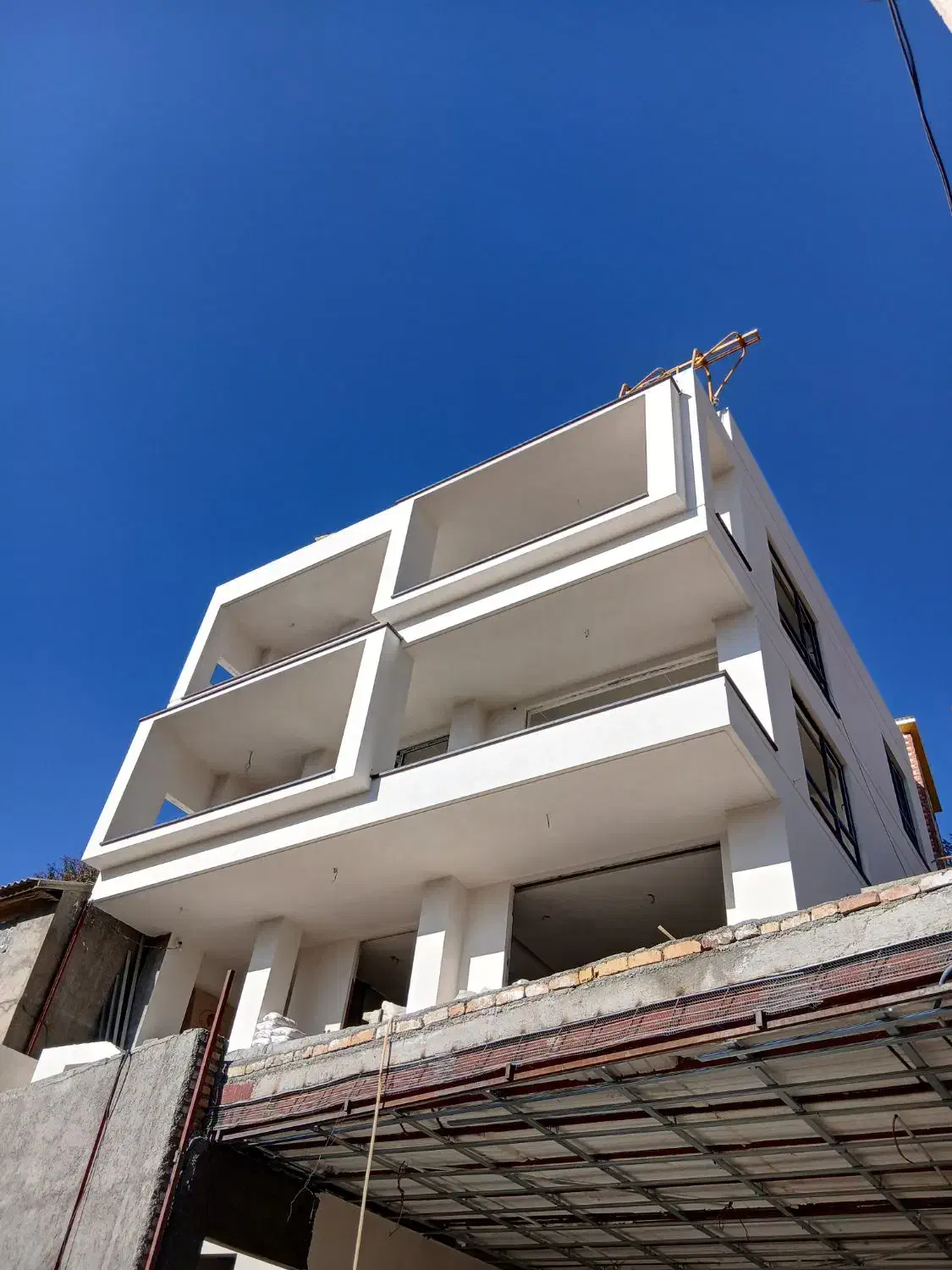 سیمانکاری نمای مدرن و کلاسیک|خدمات پیشه و مهارت|دماوند, گیلاوند|دیوار