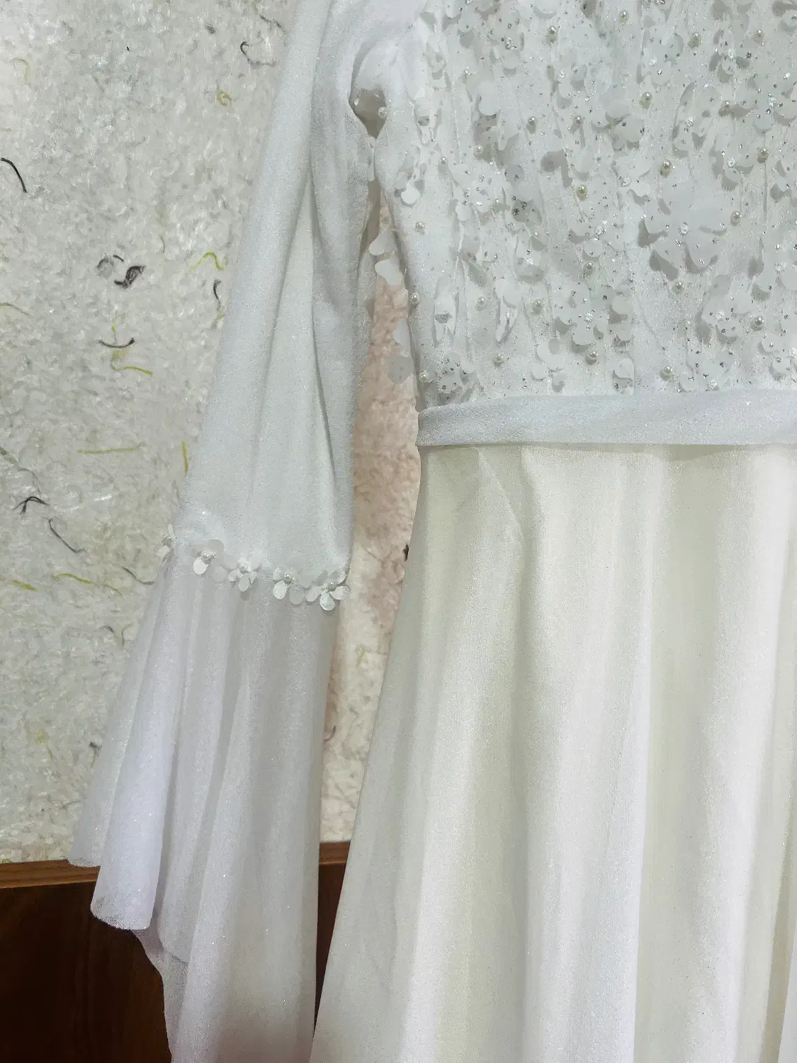 لباس عقد|لباس|اسلامشهر, مطهری|دیوار