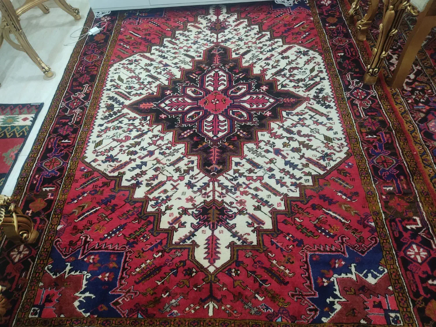 فرش در حد نو|فرش|بناب, |دیوار