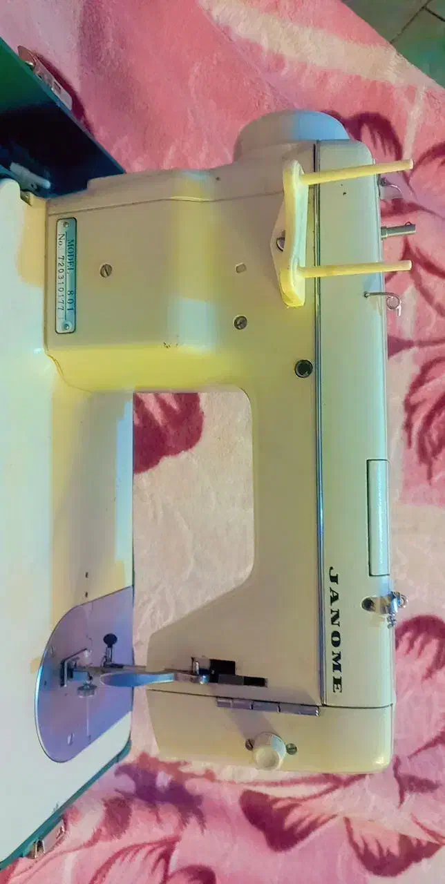 چرخ خیاطی ژانومه ۸۰۱|چرخ خیاطی و ریسندگی|دلگان, |دیوار