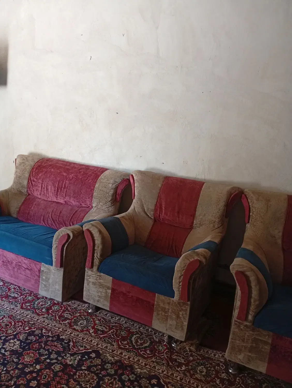 مبل|مبلمان خانگی و میز عسلی|فراشبند, |دیوار