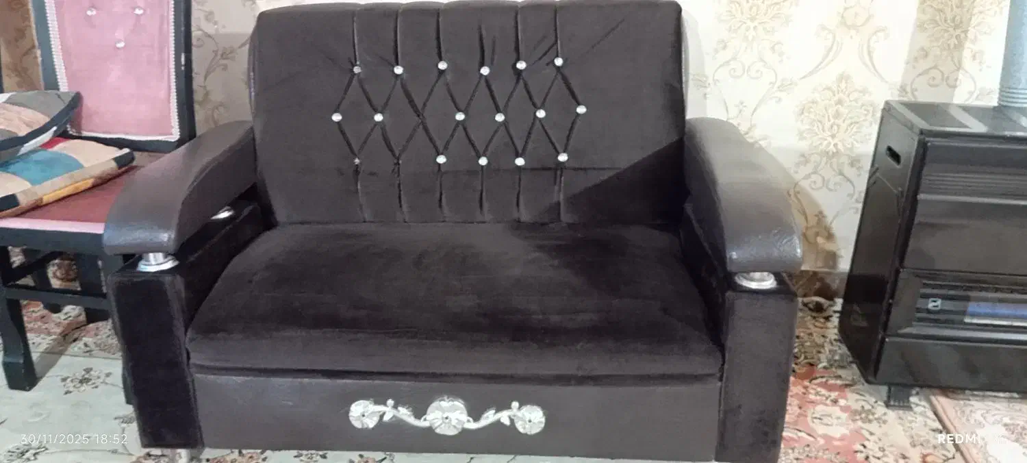 مبل هفت نفره با یک جلومبلی|مبلمان خانگی و میز عسلی|طاهرگوراب, |دیوار