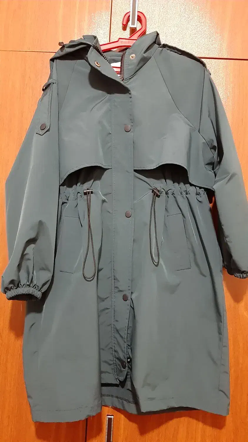 بارانی|لباس|رشت, دیانتی|دیوار