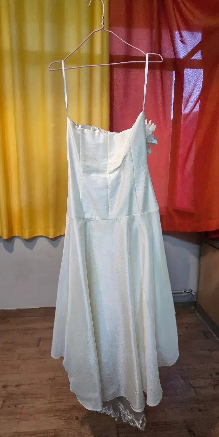 لباس نامزدی اروپایی|لباس|تهران, امیرآباد|دیوار