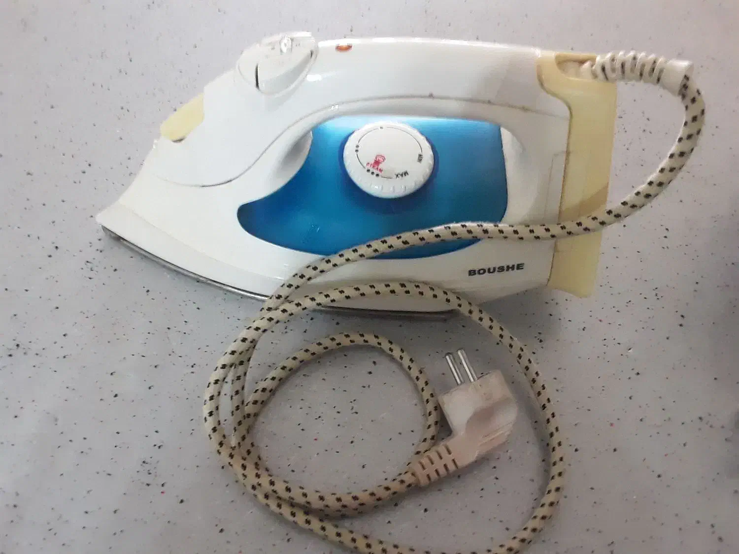 اتو بخار بوش|اتو و لوازم اتو|شهرکرد, |دیوار