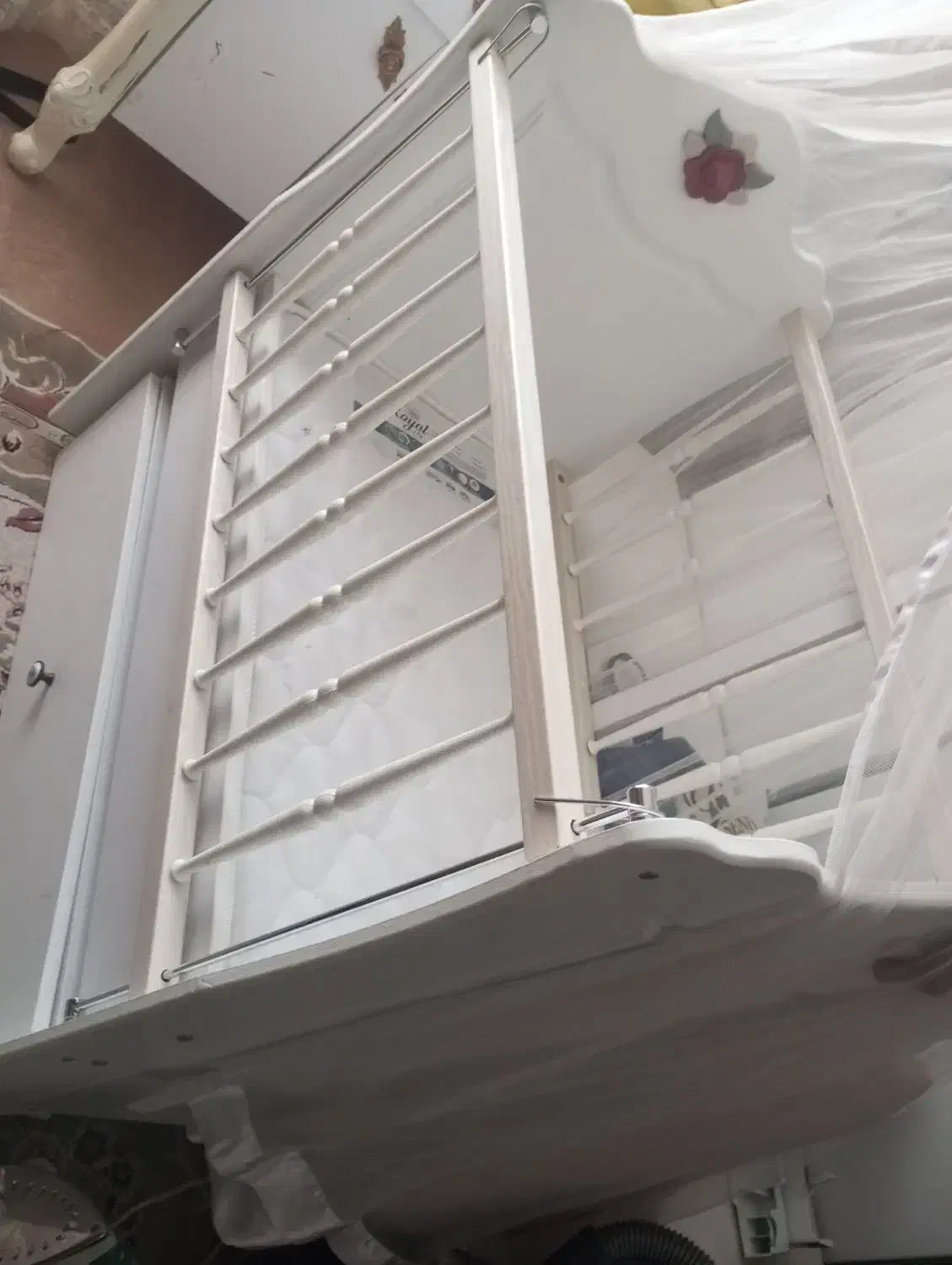 تخت نو نو مشخصه توی عکس همهچی|تخت و سرویس خواب|خرمآباد, |دیوار