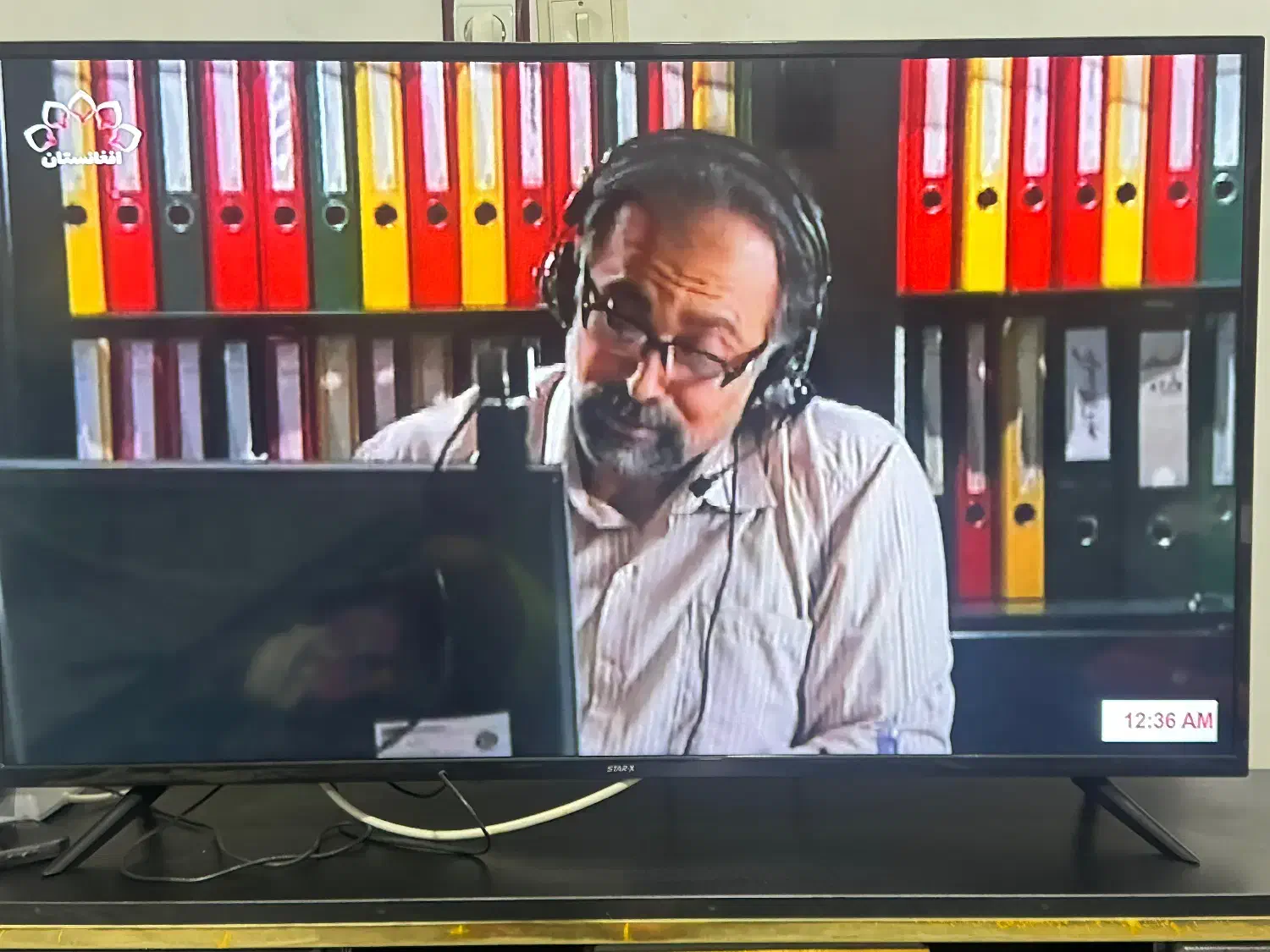 تلوزیون ۴۳اینج با ۳۶۰ کانال ن|تلویزیون و پروژکتور|آزادشهر, |دیوار