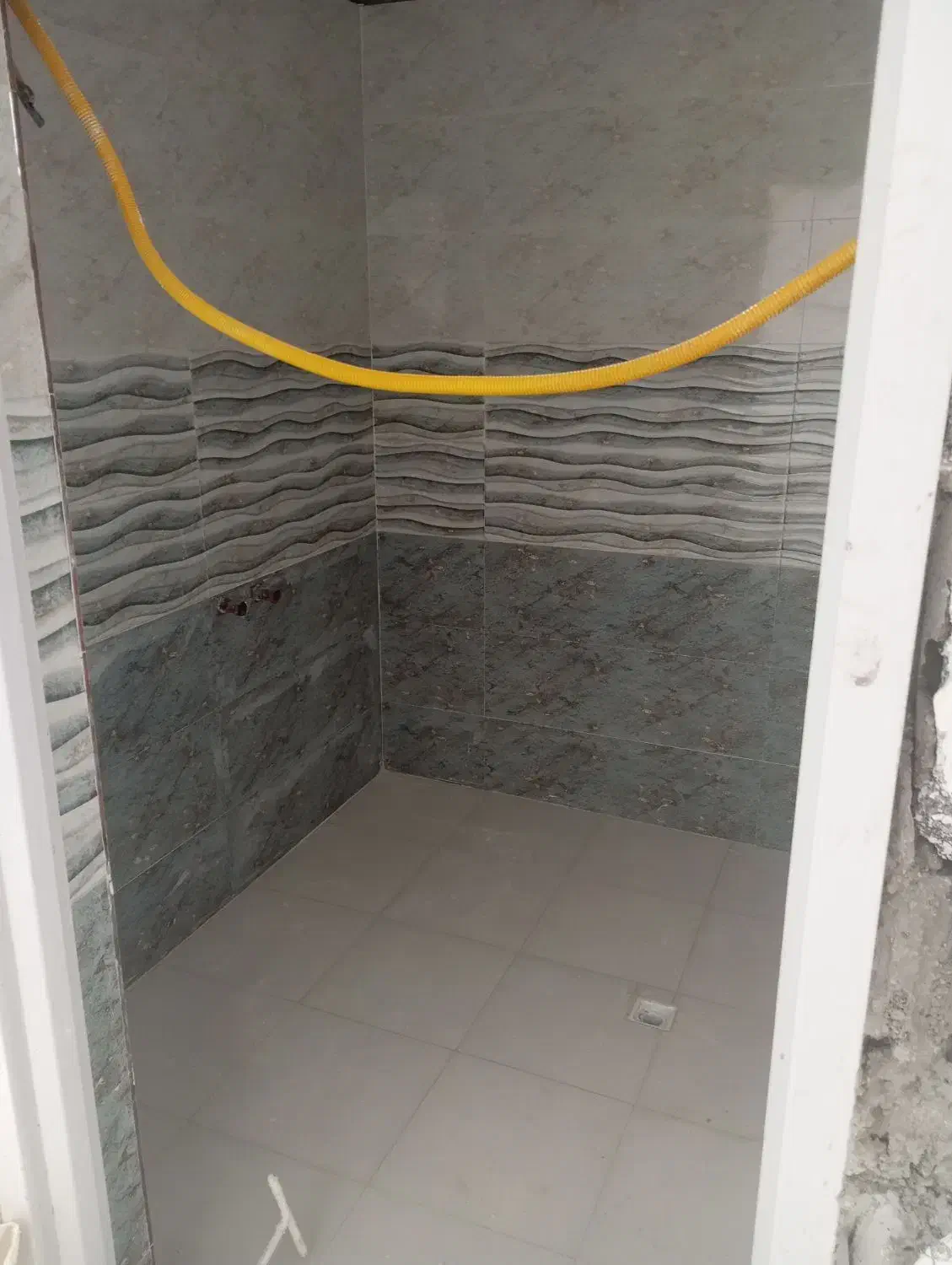 اجرای کاشی وسرامیک‌.دیوارچینی وسنگکاری|خدمات پیشه و مهارت|رودسر, |دیوار