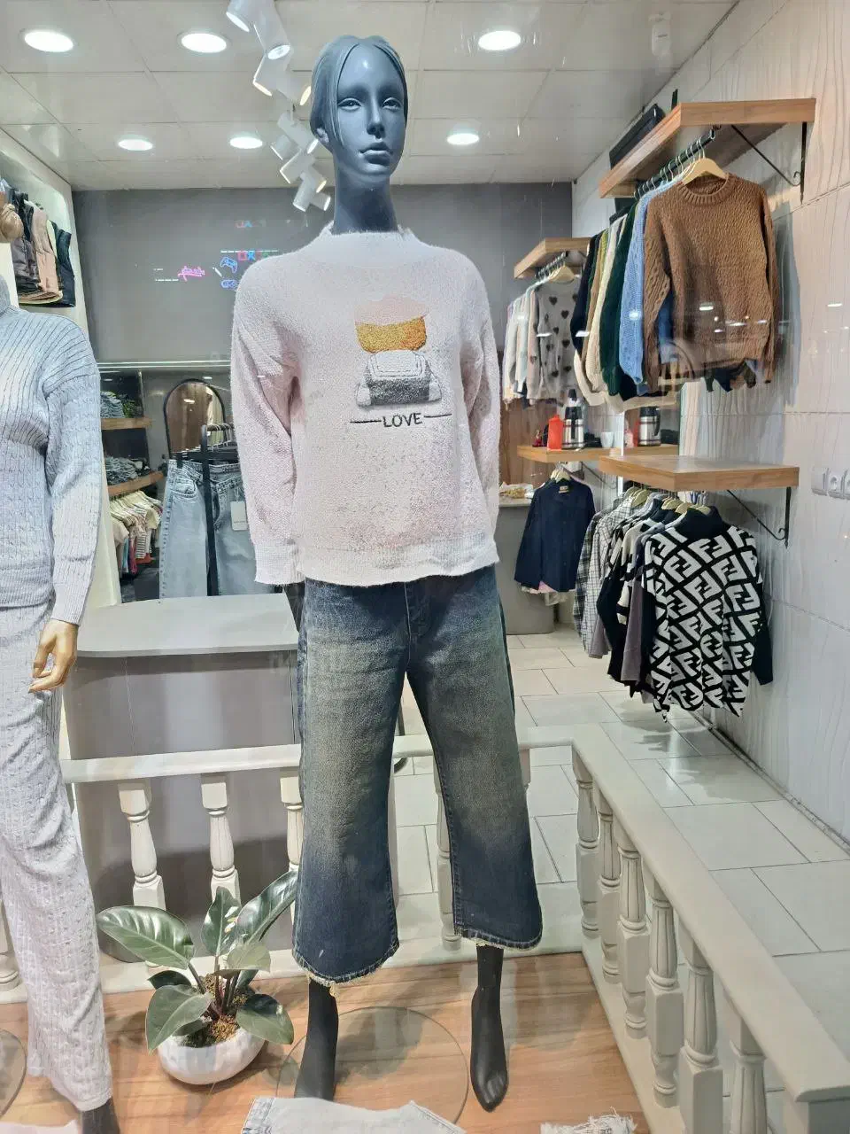 مانکن زنانه|فروشگاه و مغازه|فردیس, فردیس|دیوار