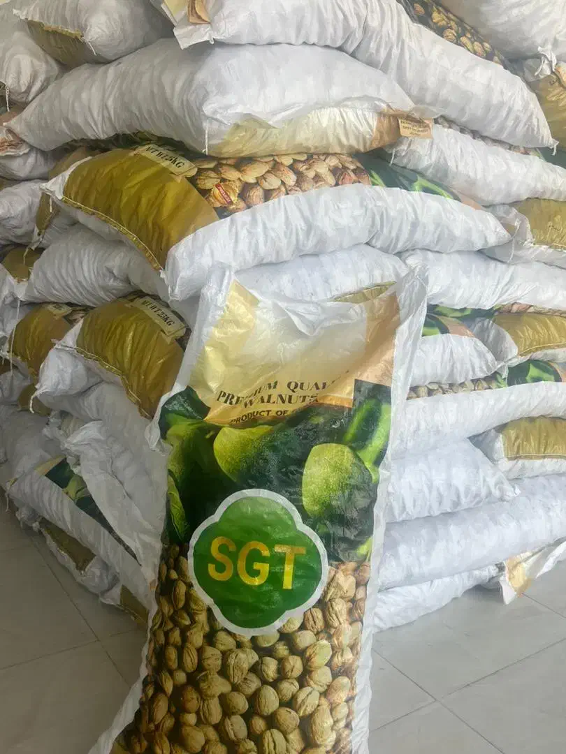 گردو خارجی 63 درصد موجود|خوردنی و آشامیدنی|اوز, |دیوار