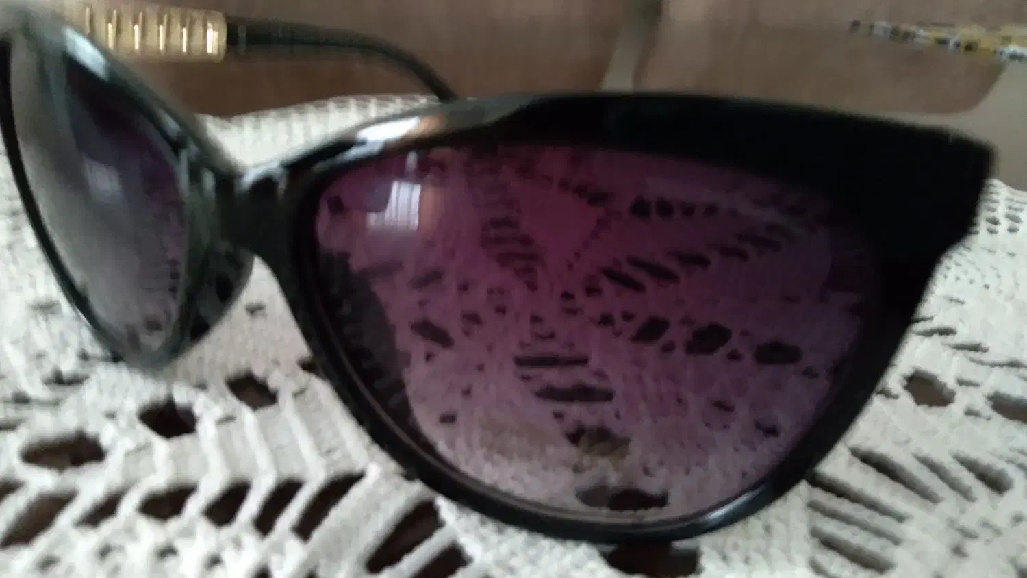 عینک آفتابی و گردنبند|زیورآلات و اکسسوری|پردیس, فاز ۹|دیوار