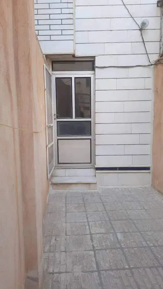 منزل مسکونی حیاط مجزا در مرکز شهر|اجارهٔ خانه و ویلا|قروه, |دیوار