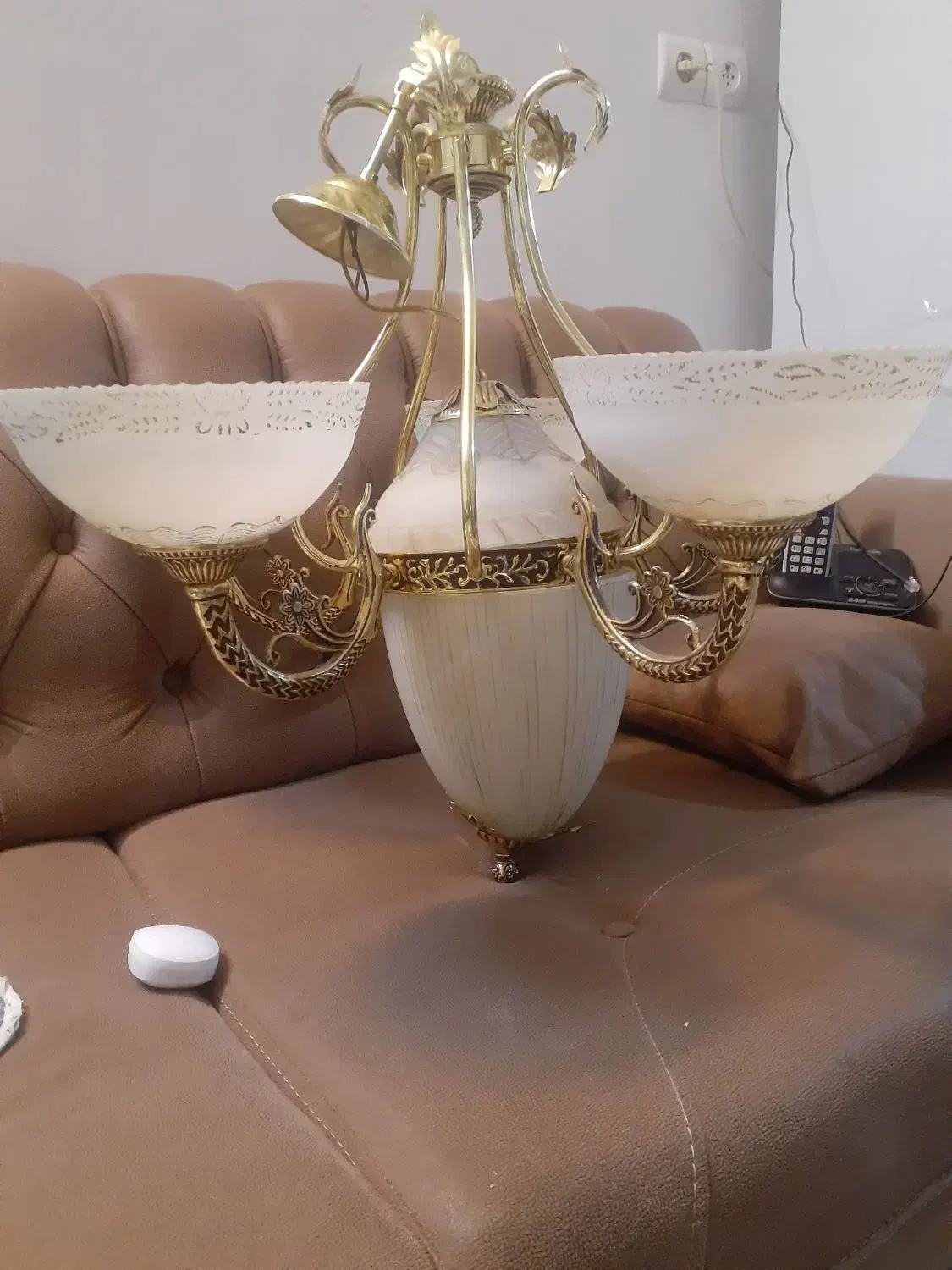 دوعدد لوستر|لوستر و چراغ آویز|بروجرد, |دیوار