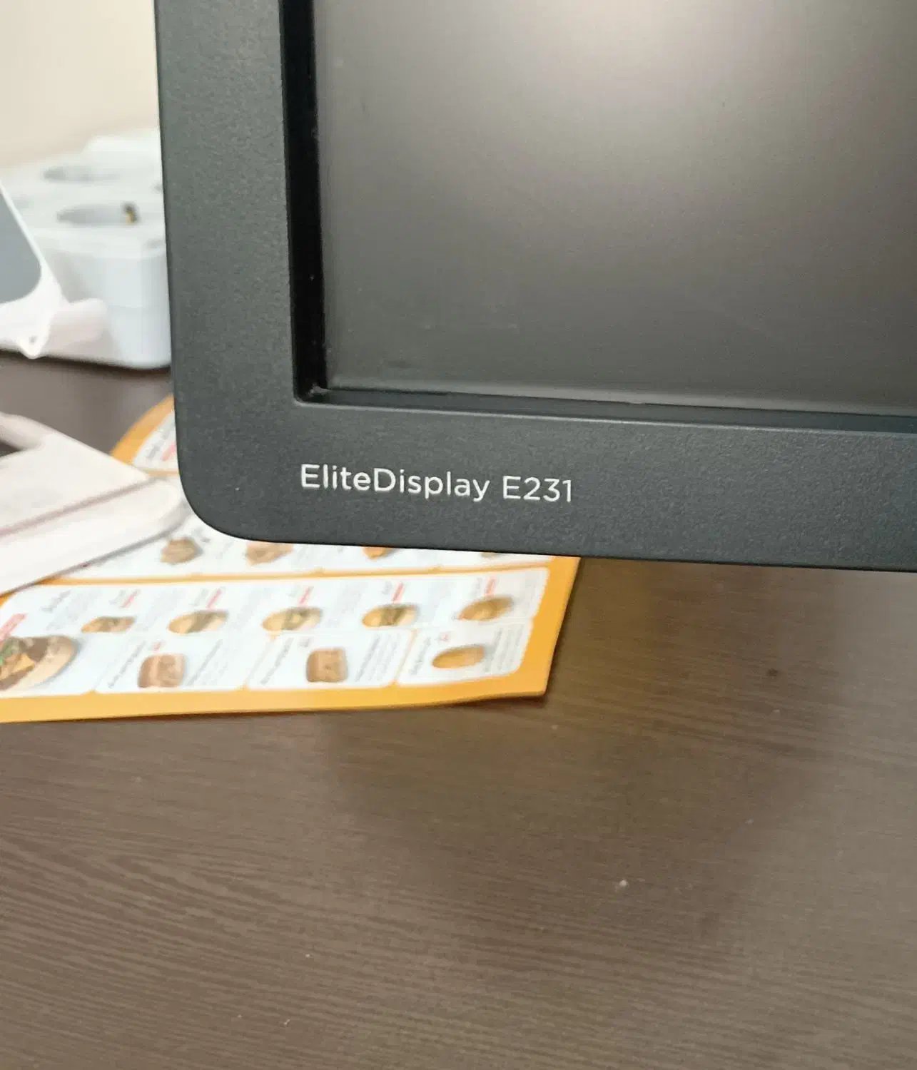 مانیتور E231 Hp|قطعات و لوازم جانبی رایانه|تهران, نیروی هوایی (پیروزی)|دیوار