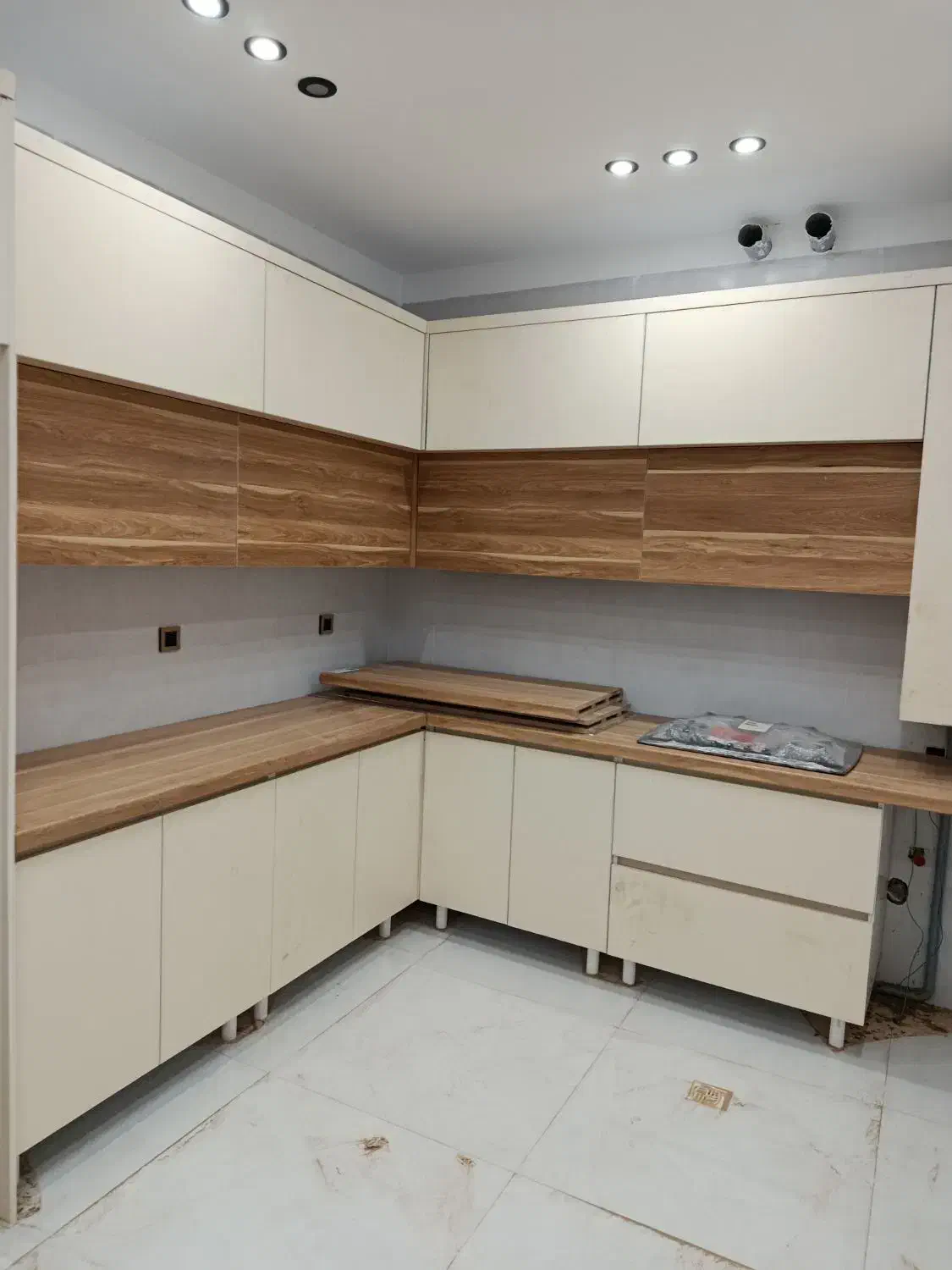 کابینت و کمد دیواری/قهرمانی|مصالح و تجهیزات ساختمان|چهارباغ, |دیوار