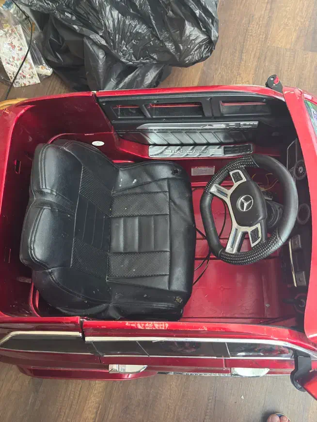 ماشین شارژی|اسباب‌بازی بچه|اردبیل, |دیوار