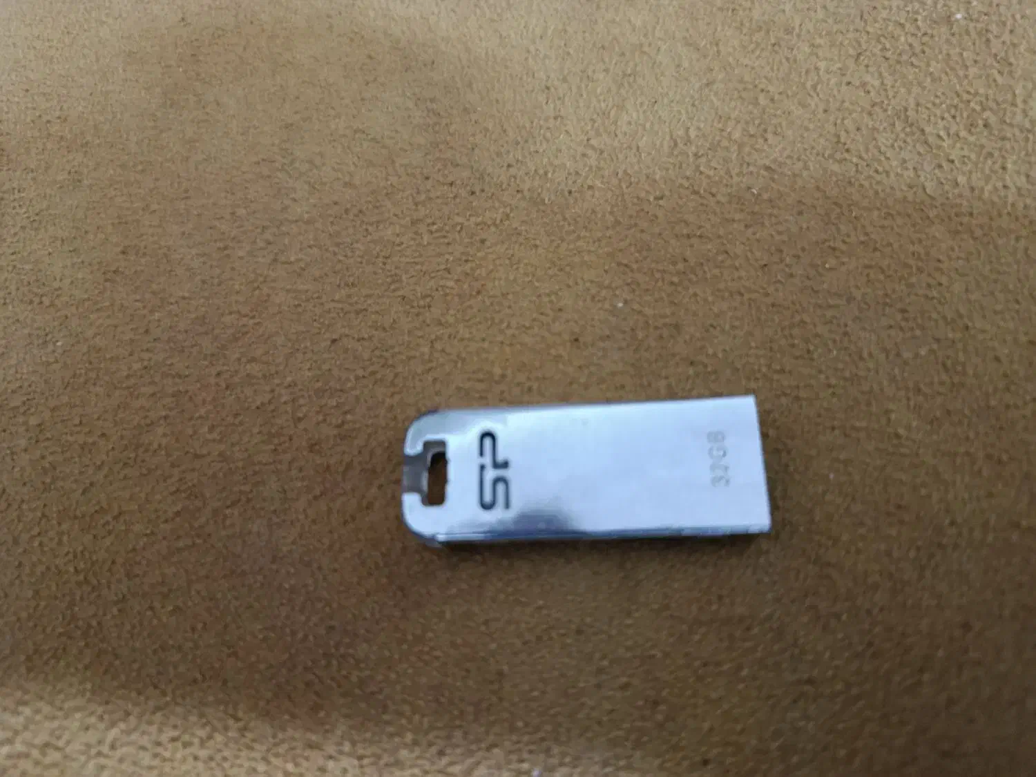 فلش ۳۲ گیگ|لوازم جانبی موبایل و تبلت|کرج, کمال‌شهر|دیوار