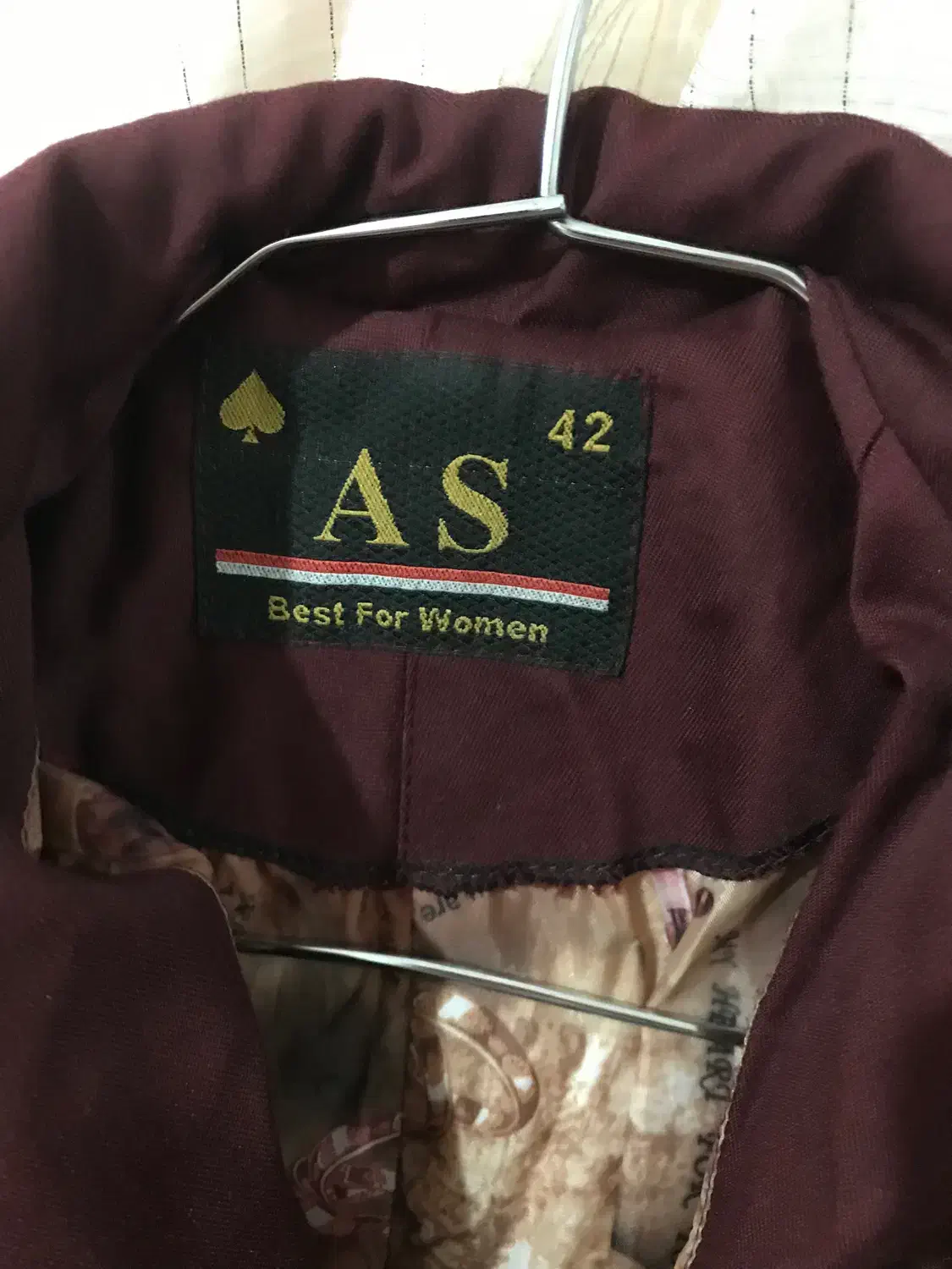 تعدادی کاپشن و پالتو|لباس|مراغه, |دیوار